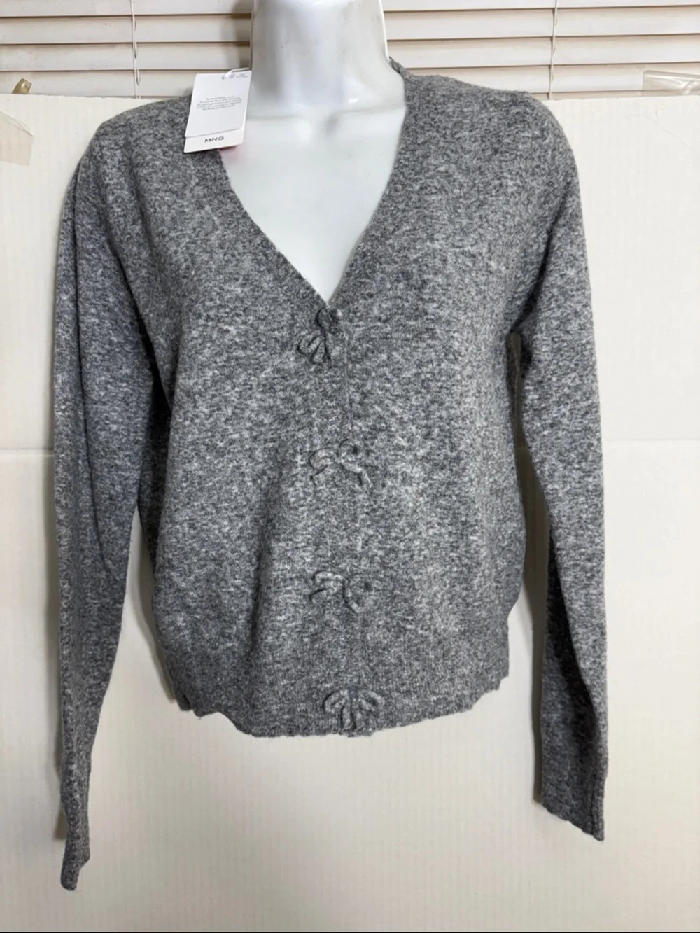 Mango Gray V-Neck Bow-Button Cardigan V-NECK WOOL-BLEND CARDIGAN 5808 - Picture 2 of 5